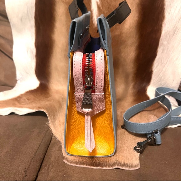 🆕 🌀 min & mon • blue Vali Crossbody with hand painted tiger 🐅 & snake 🐍 - Picture 3 of 15